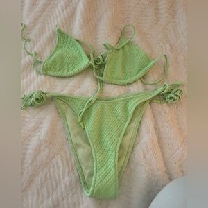 Triangl Swimwear Light Green Bikini SMALL TOP MEDIUM BOTTOM fits like a small